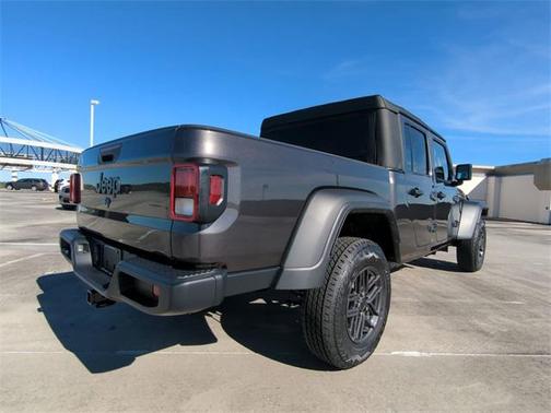 2026 Jeep Gladiator Sport S