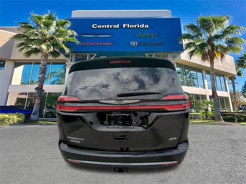 2026 Chrysler Pacifica L