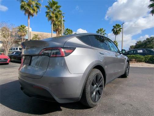 2025 Tesla Model Y Long Range Dual Motor Rear-Wheel Drive