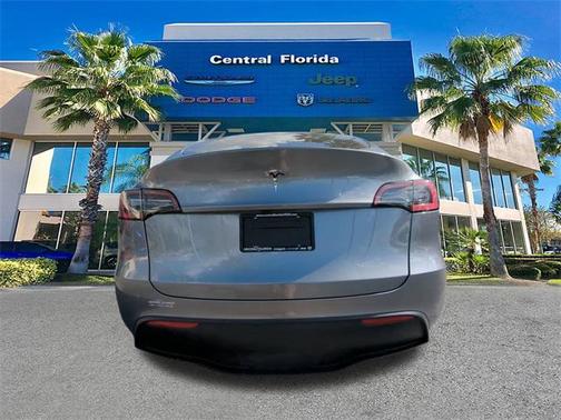 2025 Tesla Model Y Long Range Dual Motor Rear-Wheel Drive