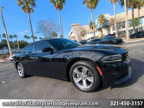 2016 Dodge Charger SXT