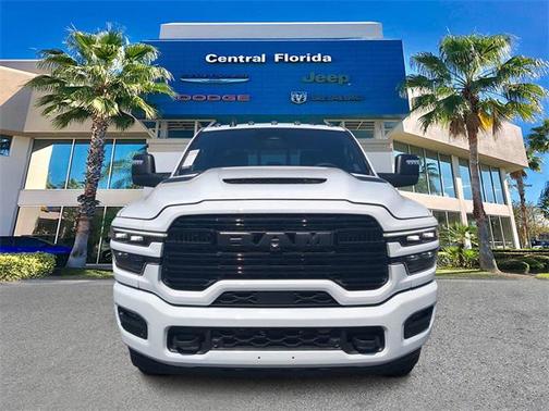 2025 RAM 2500 Laramie Crew Cab 4x4 6'4' Box