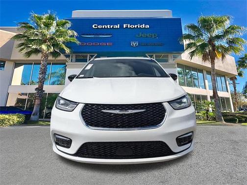 2026 Chrysler Pacifica L