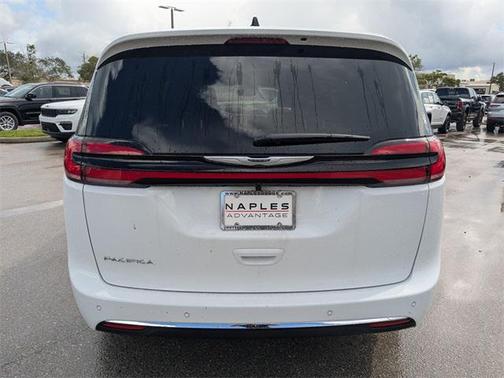 2026 Chrysler Pacifica L