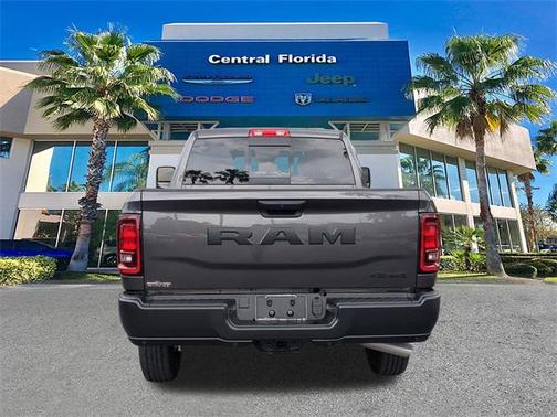 2025 RAM 2500 Tradesman Crew Cab 4x4 6'4' Box