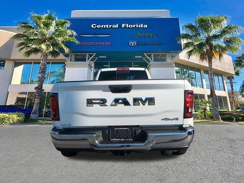 2026 RAM 3500 Tradesman Crew Cab 4x4 8' Box