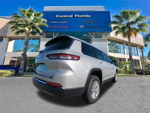 2025 Jeep Grand Cherokee L Laredo