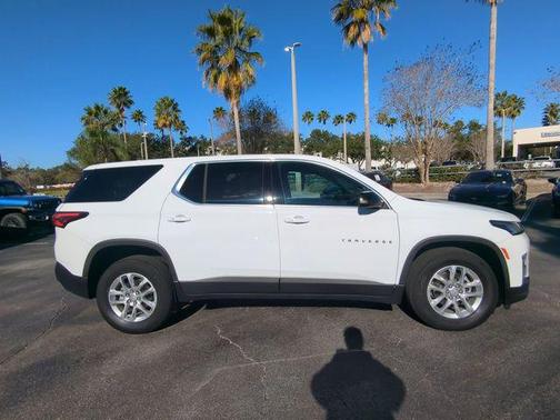 2023 Chevrolet Traverse LS