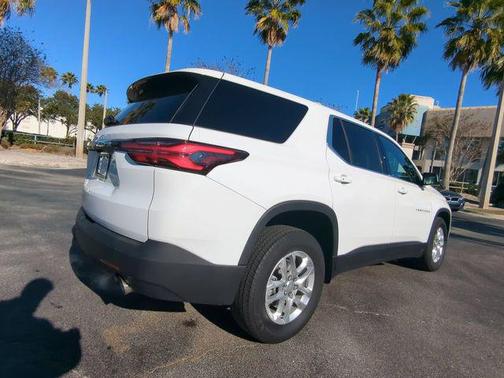 2023 Chevrolet Traverse LS