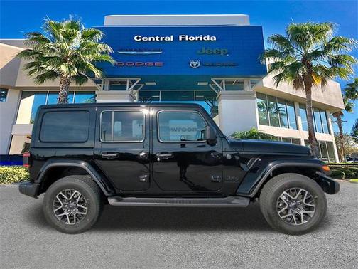 2026 Jeep Wrangler 4-Door Sahara 4x4