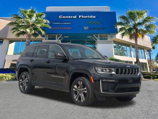 Black 2027 Jeep Grand Cherokee Limited