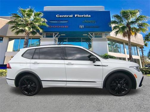 2022 Volkswagen Tiguan 2.0T SE R-Line Black