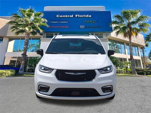 2026 Chrysler Pacifica L