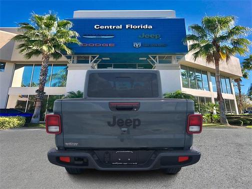 2025 Jeep Gladiator Nighthawk