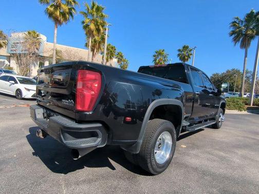 2022 Chevrolet Silverado 3500 High Country