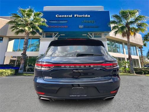 2021 Porsche Macan Base
