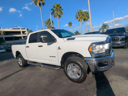 2024 RAM 2500 Big Horn Crew Cab 4x4 6'4' Box