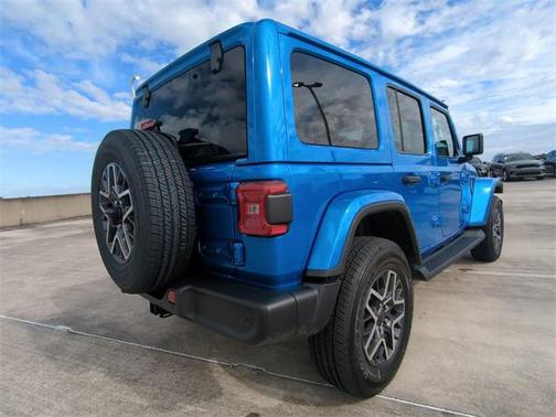 2026 Jeep Wrangler 4-Door Sahara 4x4