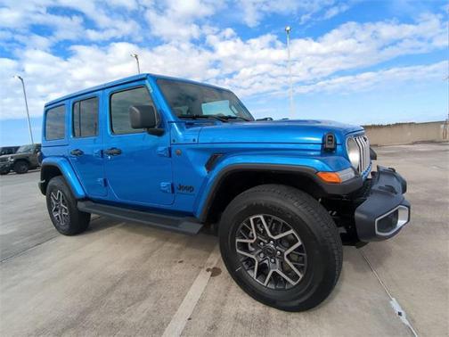 2026 Jeep Wrangler 4-Door Sahara 4x4