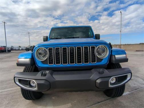 2026 Jeep Wrangler 4-Door Sahara 4x4