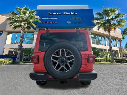 2026 Jeep Wrangler 4-Door Sahara 4x4