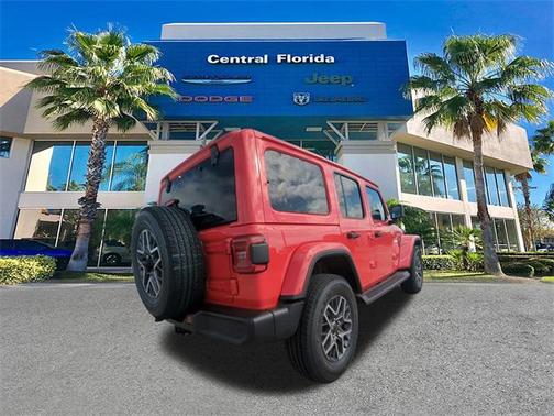 2026 Jeep Wrangler 4-Door Sahara 4x4