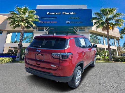 2025 Jeep Compass Latitude