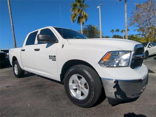 2022 RAM 1500 Classic SLT