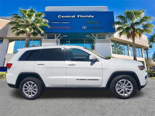 2022 Jeep Grand Cherokee Laredo