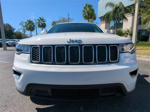 2022 Jeep Grand Cherokee Laredo
