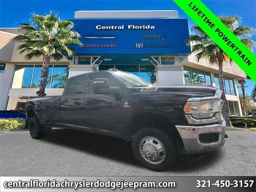 2024 RAM 3500 Tradesman Crew Cab 4x4 8' Box