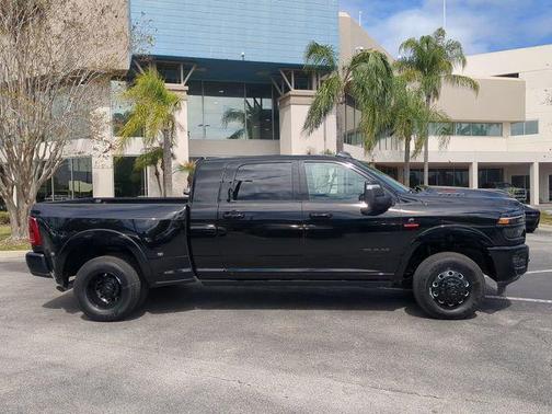 2026 RAM 3500 Limited Mega Cab 4x4 6'4' Box