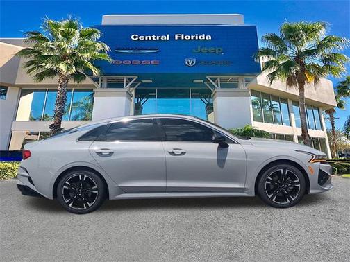 2022 Kia K5 GT-Line