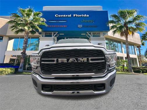 2024 RAM 3500 Tradesman Crew Cab 4x4 8' Box