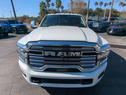 2026 RAM 3500 Laramie Crew Cab 4x4 8' Box