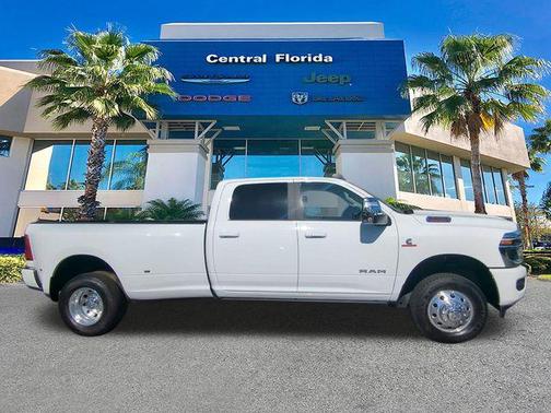 2026 RAM 3500 Laramie Crew Cab 4x4 8' Box