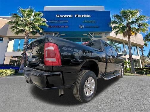 2024 RAM 2500 Big Horn Crew Cab 4x4 6'4' Box
