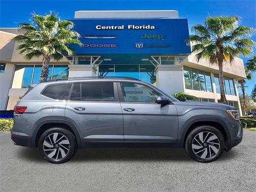 2024 Volkswagen Atlas 2.0T SE w/Technology