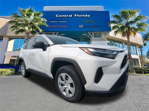 2024 Toyota RAV4 LE