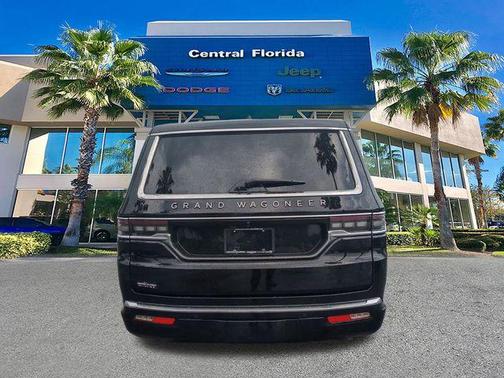 Diamond Black Crystal Pearlcoat 2025 Jeep Grand Wagoneer Series III 4x4