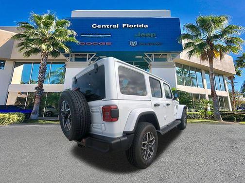 2026 Jeep Wrangler 4-Door Sahara 4x4