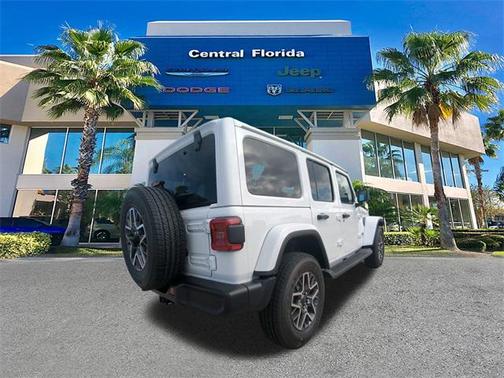 2026 Jeep Wrangler 4-Door Sahara 4x4