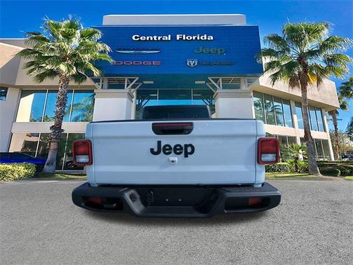 2025 Jeep Gladiator Sport S