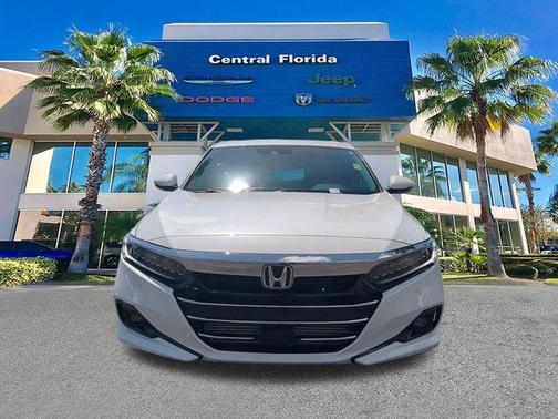 Platinum White Pearl 2022 Honda Accord EX-L 1.5T
