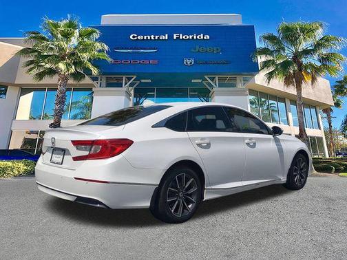 Platinum White Pearl 2022 Honda Accord EX-L 1.5T