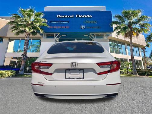 Platinum White Pearl 2022 Honda Accord EX-L 1.5T
