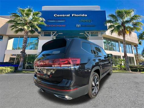 2024 Volkswagen Atlas 2.0T SE w/Technology