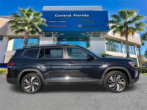 2024 Volkswagen Atlas 2.0T SE w/Technology