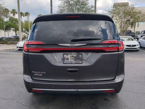 Granite Crystal Metallic Clearcoat 2023 Chrysler Pacifica Touring L