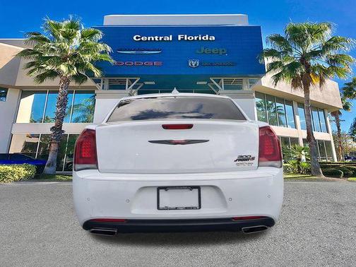 Bright White Clearcoat 2021 Chrysler 300 S